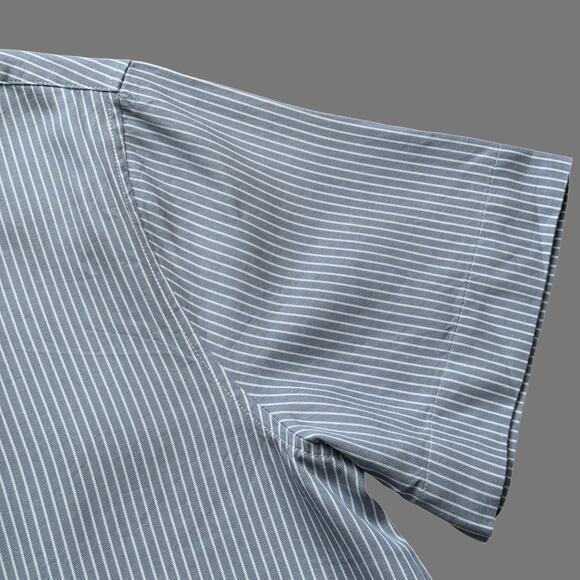 Cozy Earth Mens Coastal Comfort Mock Neck SS Button Down Ocean Stripe Size XL - Picture 3 of 8